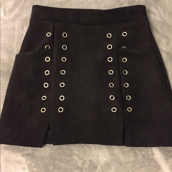 Velvet black mini skirt - Picture 2 of 2